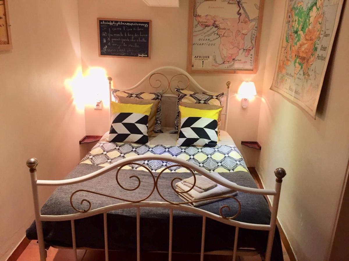 Les Maitres Sonneurs Bed and Breakfast Huriel Exteriör bild