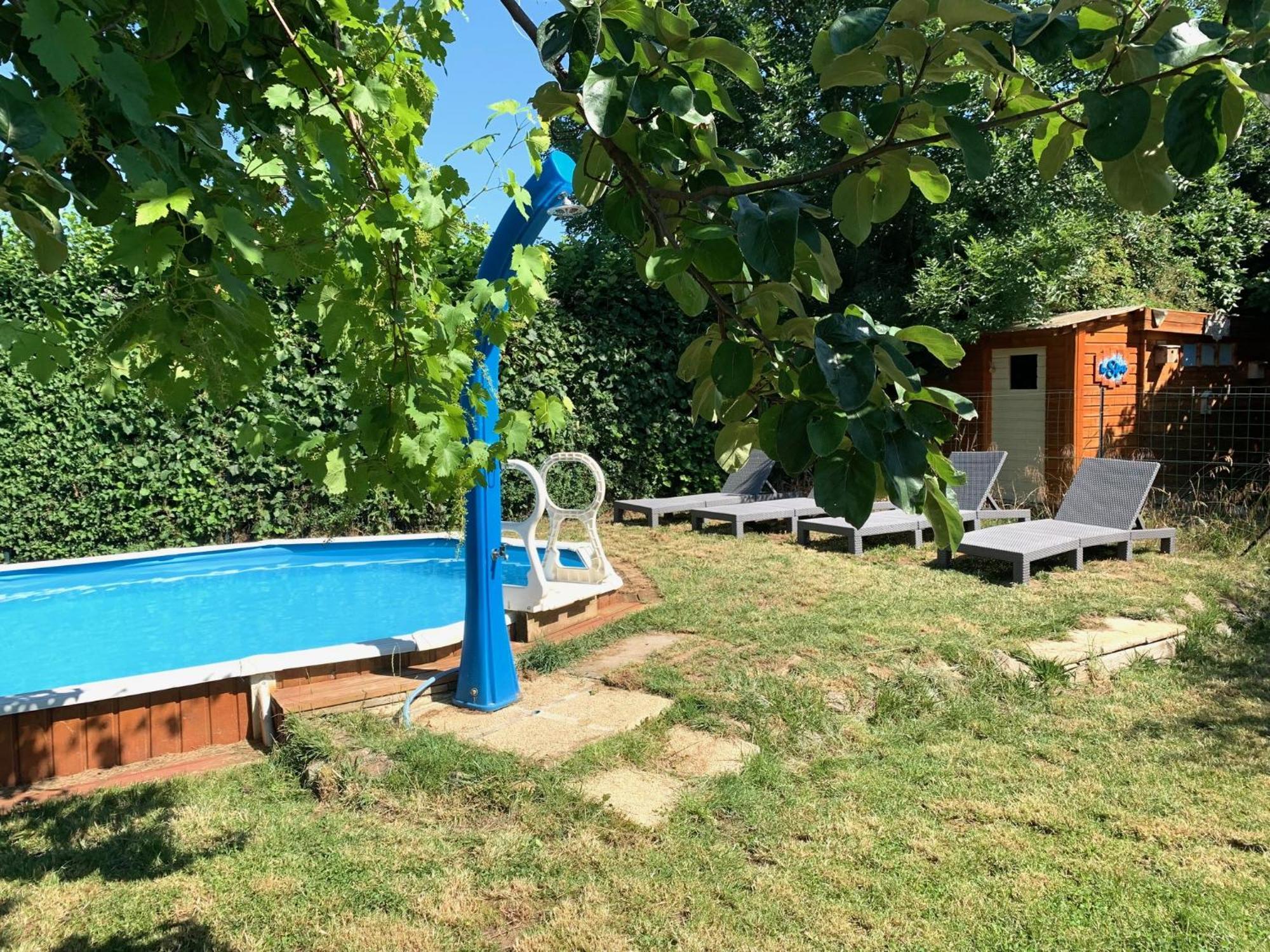 Les Maitres Sonneurs Bed and Breakfast Huriel Exteriör bild